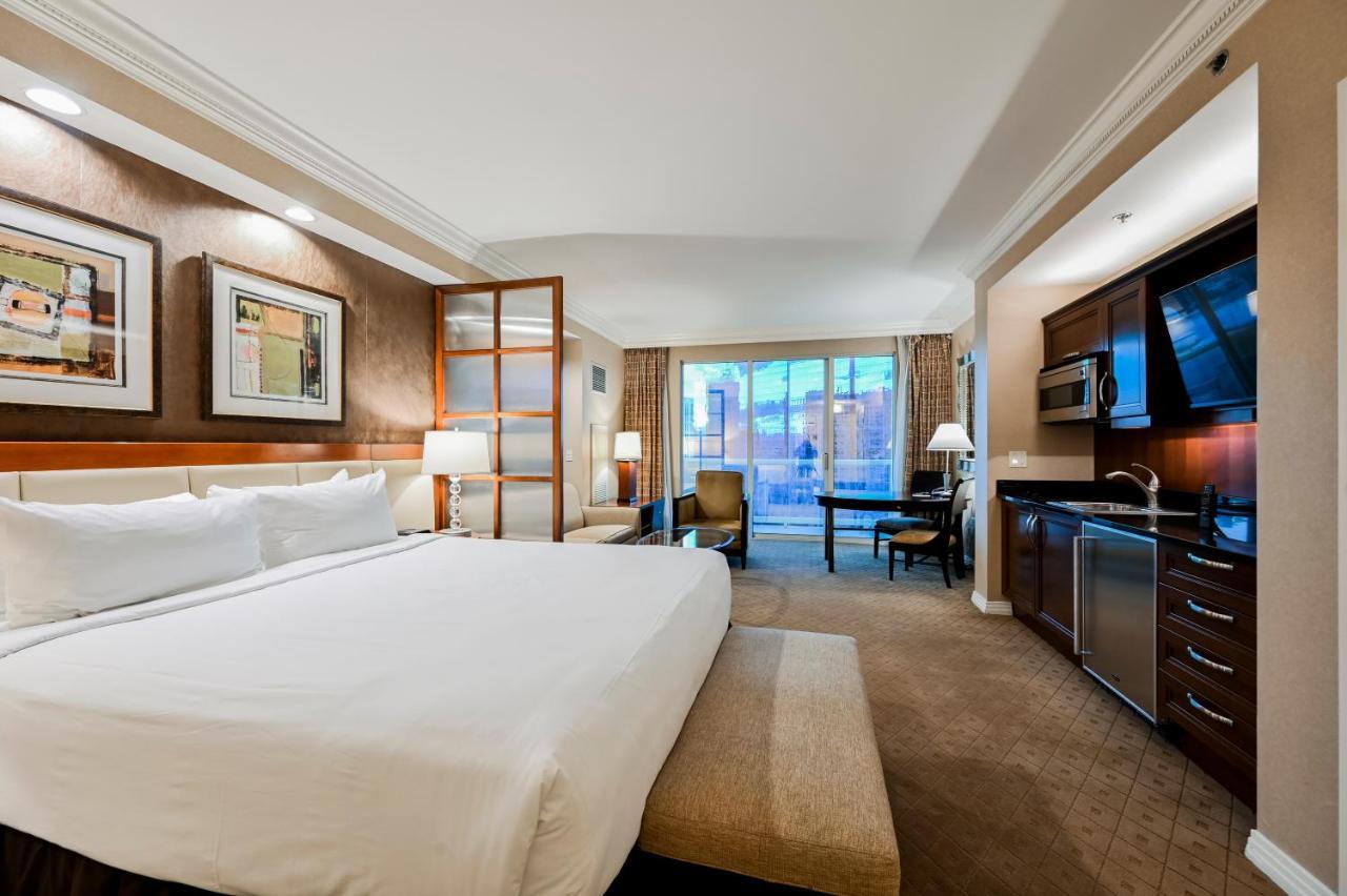 Penthouse Suite With Strip View At The Signature At Mgm Grand 拉斯维加斯 外观 照片