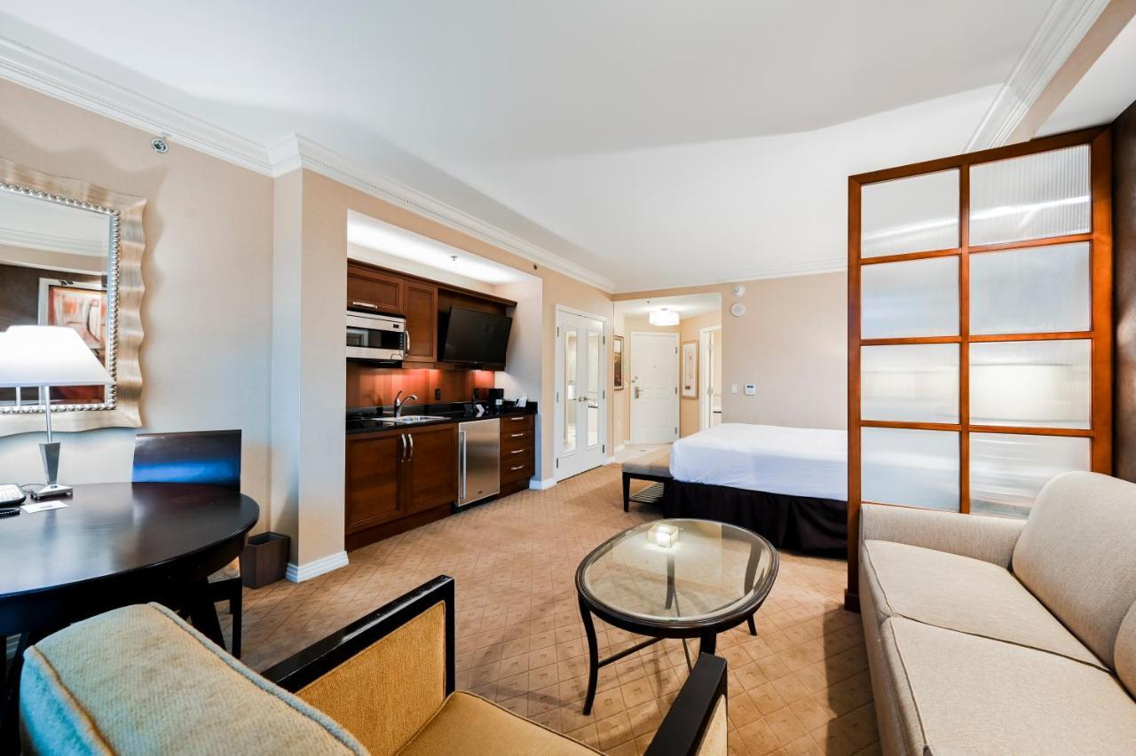 Penthouse Suite With Strip View At The Signature At Mgm Grand 拉斯维加斯 外观 照片