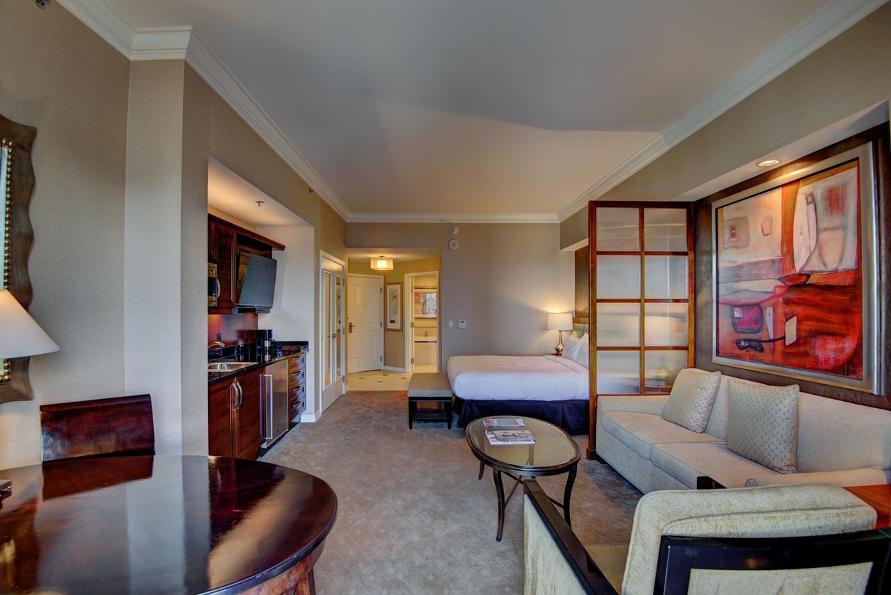 Penthouse Suite With Strip View At The Signature At Mgm Grand 拉斯维加斯 外观 照片