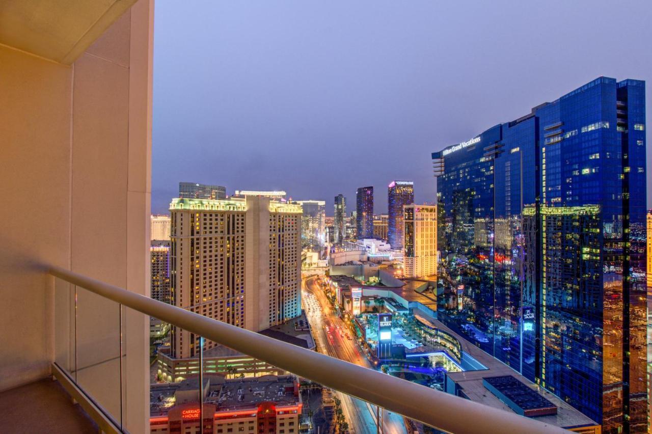 Penthouse Suite With Strip View At The Signature At Mgm Grand 拉斯维加斯 外观 照片